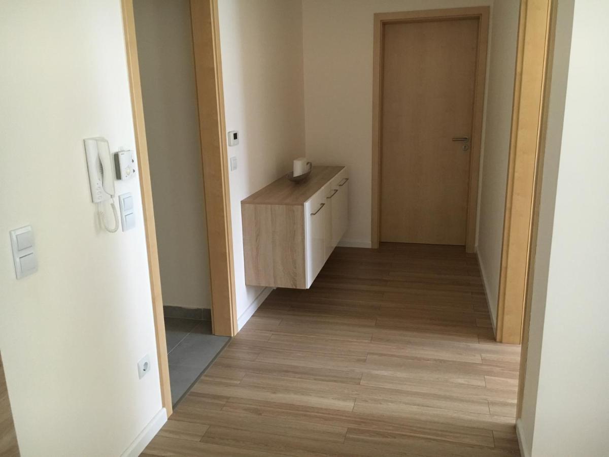 Aqua Apartman Superior Velence Exterior foto
