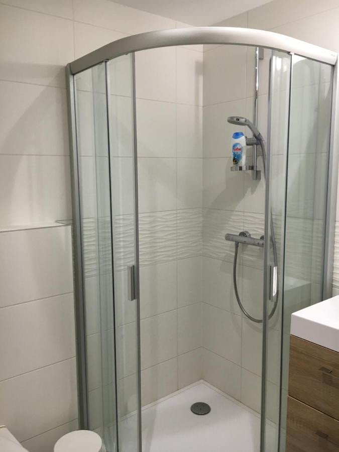 Aqua Apartman Superior Velence Exterior foto